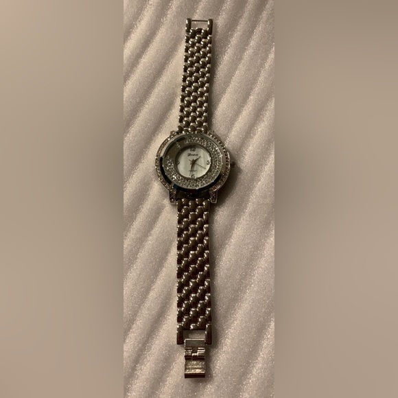 #J947 - Geneva Platinum Ladies Watch w/Floating Crystal Accents (NEW BATTERY) - Picture 3 of 13